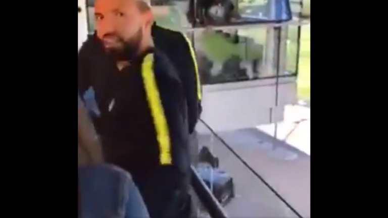 Tragedia en Manchester: Al City se le cayó la copa de la Premier en plena celebración