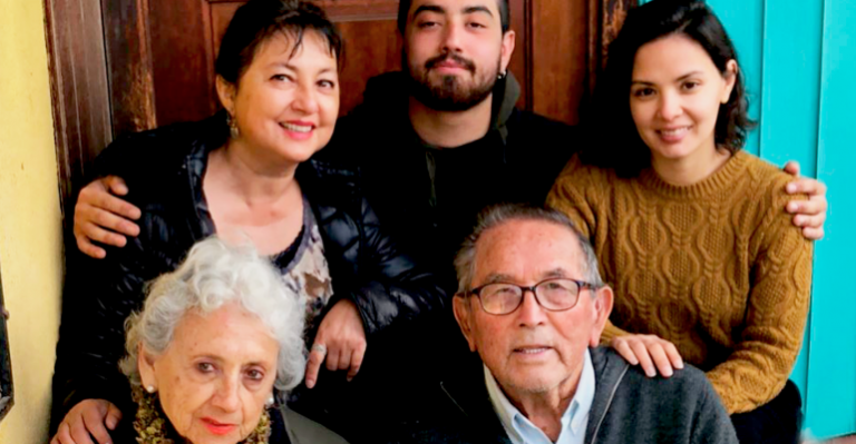 Padres de Carola Marzán enviaron un cariñoso saludo para ella y su hija Carolina Arredondo