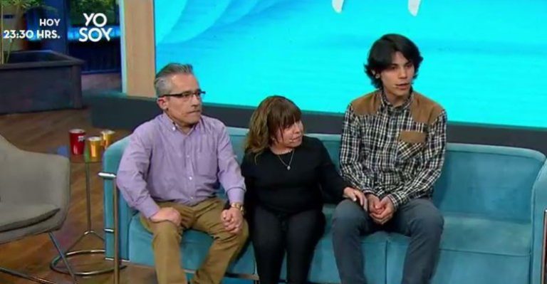 Contra viento y marea: Pareja de talla baja tiene un hijo de 1 metro 83 centímetros