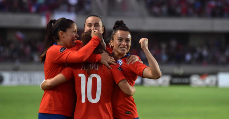 Jugadoras de Selección femenina conversaron con Viva la Pipol a días del mundial de fútbol