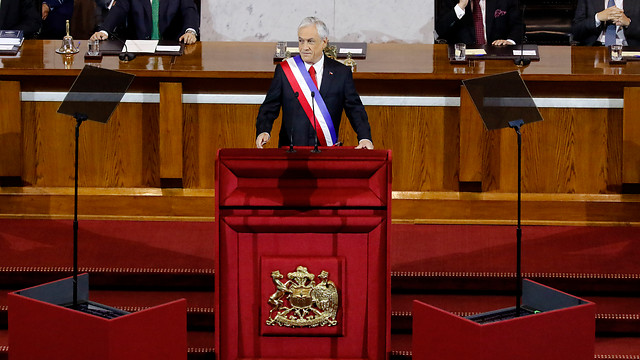 Tren Santiago-Valparaíso y menos parlamentarios: Piñera anunció 13 compromisos en la Cuenta Pública