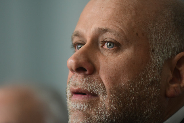 Álvaro Elizalde fue víctima de asalto a través del método de la 