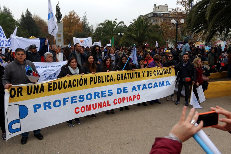 Cerca de 45 mil personas: Así fue la marcha de profesores en la Región Metropolitana