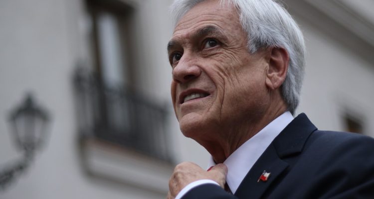 Casa de Piñera en Caburgua: Abogado asegura que Presidente se enteró este año de su deuda de 30 años en contribuciones