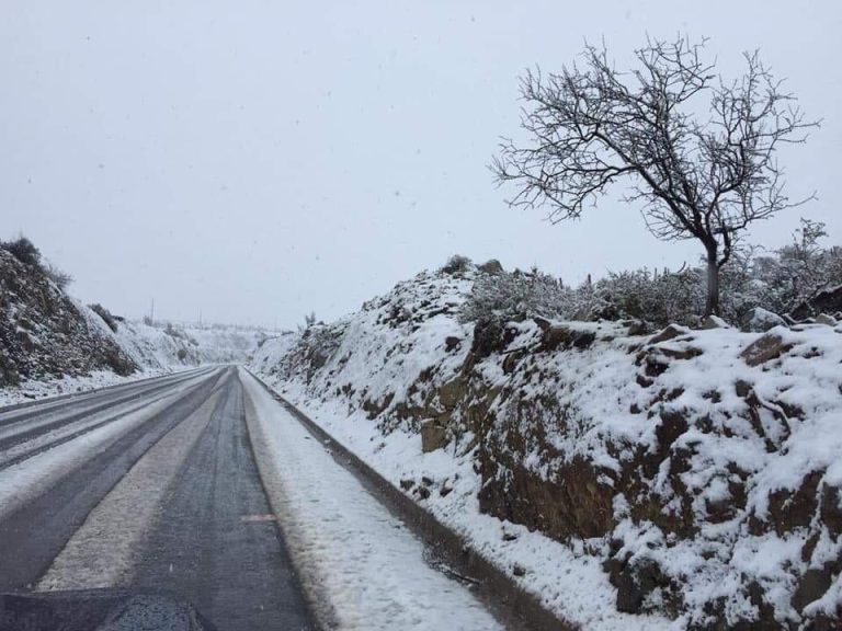 ¡Y aún no llega el invierno! Reportan nieve y aguanieve en los valles de Coquimbo