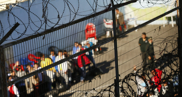 Gendarmería confirma fuga de tres reos peligrosos de la cárcel Colina I