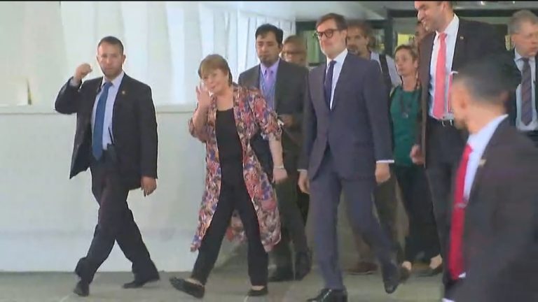 Michelle Bachelet aterrizó en Venezuela para constatar la crisis del régimen de Maduro
