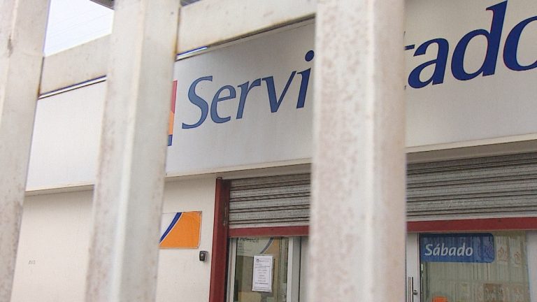 Realizaron millonario robo a sucursal del ServiEstado de Estación Central