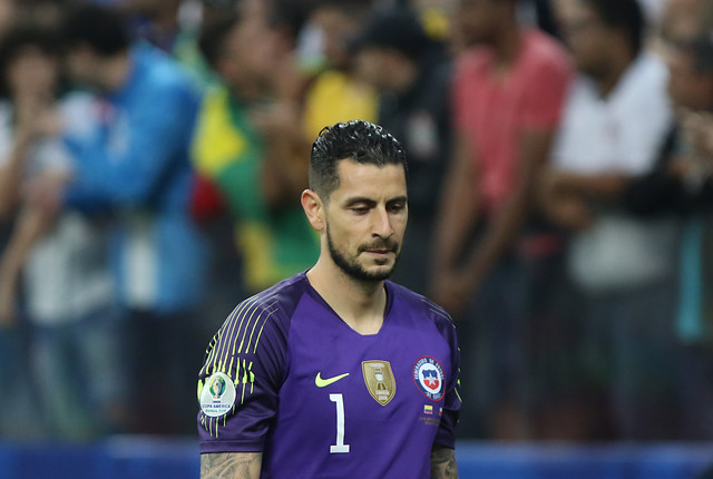 #YoApoyoaArias, la reacción en redes sociales ante el emotivo desahogo del portero de la Roja