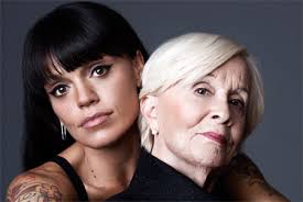 Delfina Guzmán fue sorprendida por su nieta Javiera Eyzaguirre