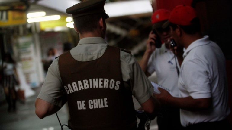 Supuesto delincuente falleció tras forcejeo con guardias al interior de centro comercial