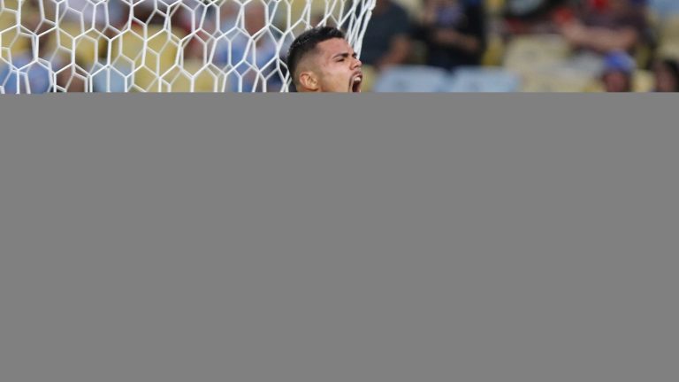 Los memes y reacciones que dejó la amarga derrota de Chile ante Uruguay por el liderato del grupo C