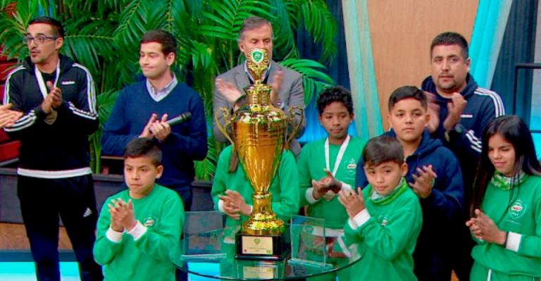 Ganadores de la Copa Milo 2019 visitaron el estudio de Viva la Pipol
