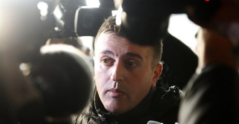 Detalles de la caótica llegada de Luis Pettersen al Centro de Justicia