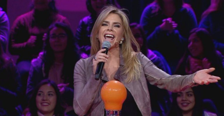 ¿Fan del reguetón? Carla Ochoa demostró su talento musical en Pasapalabra