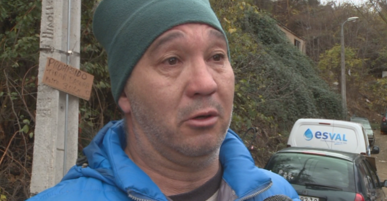 Hombre afectado por derrumbe en Valparaíso reclama falta de ayuda