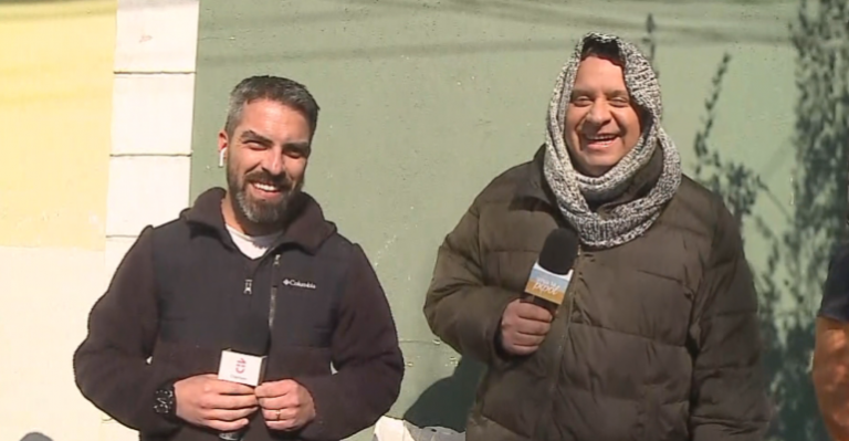 Willy Sabor y Nicolás Gutiérrez salieron a jugar con los vecinos