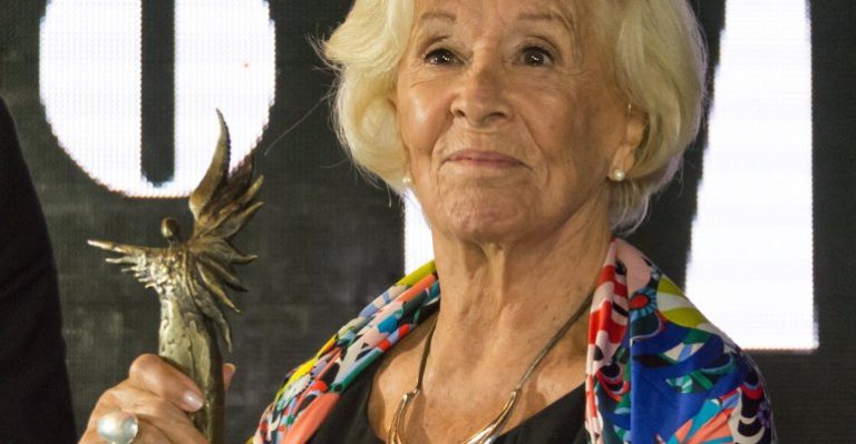 Delfina Guzmán compartió de ser reconocida por su trayectoria en los premios Caleuche