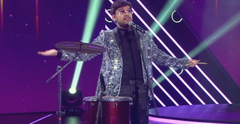 ¡Pura simpatía! Esta fue la última presentación de Aleks Syntek en Yo Soy