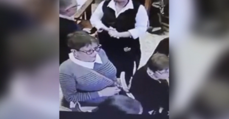 Insólito: Funan a banda de abuelitos mecheros