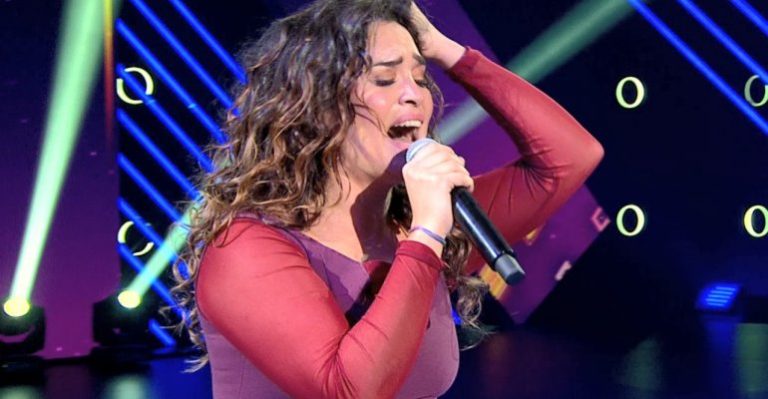 La doble de Myriam Hernández cantó con toda la actitud sobre el escenario de Yo Soy