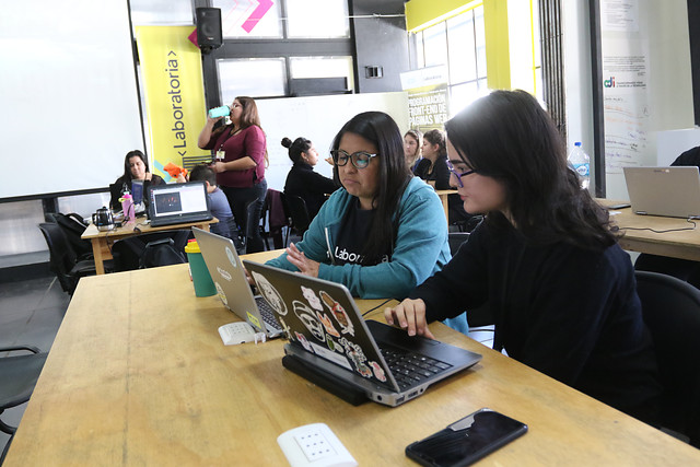 Reinvéntante: Todo lo que tienes que saber del programa que capacitará a más de 2 mil personas que buscan trabajo