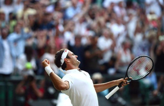 Federer se impuso ante Nadal y llega a su final número 12 en Wimbledon