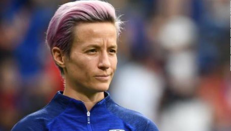 Megan Rapinoe no miró a un niño que le pidió un autógrafo y las redes no la perdonaron