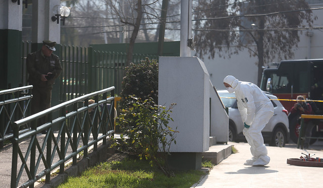 A ocho aumentan los carabineros lesionados tras detonación en comisaría de Huechuraba
