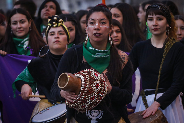 Más de 6 mil personas se movilizaron por el aborto legal, libre, seguro y gratuito en marcha antirracista