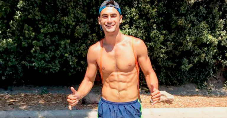 Sebastián Teao: El hijo de Francisca Ayala y Hotuiti que la rompe en redes sociales