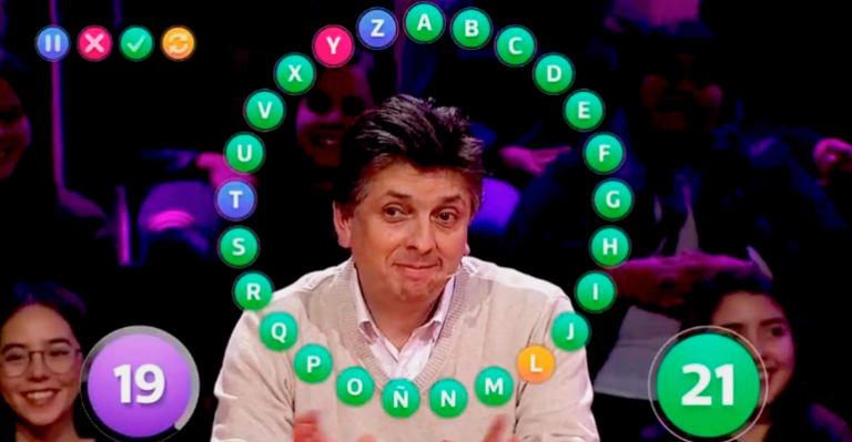 Luis Medel hizo reír con divertida técnica para responder el Rosco