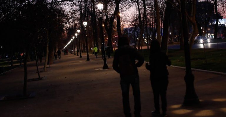 Comunas aprueban restringir horarios a menores de edad