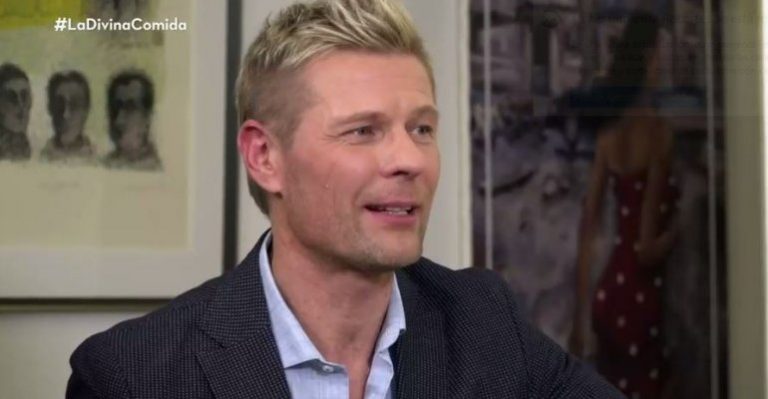 Neilas Katinas reveló que conoció a su esposo en aplicación de citas