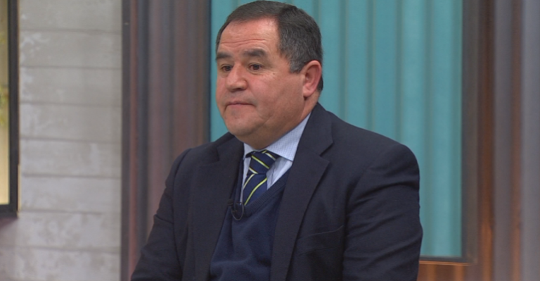 Abogado de familia de Fernanda Maciel: 