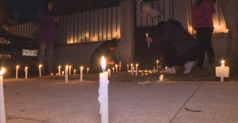 Familia de Fernanda Maciel realizó emotiva velatón a un mes del hallazgo