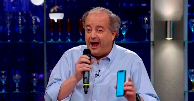 El Gorrión de la Moneda: Nicolás Monckeberg cantó en Podemos Hablar