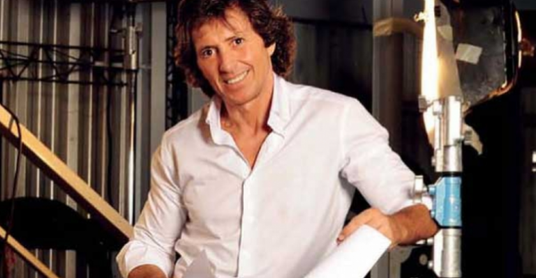 Conoce a Gustavo Bermúdez el director de la nueva teleserie Gemelas