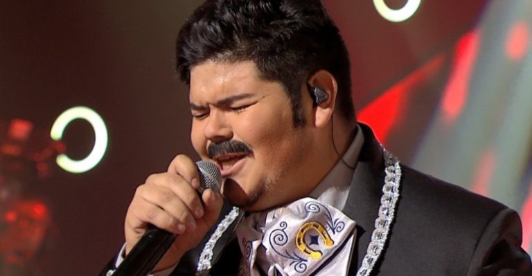 ¡Emocionante! Vicente Fernández interpretó una clásica canción del cantante en Yo Soy