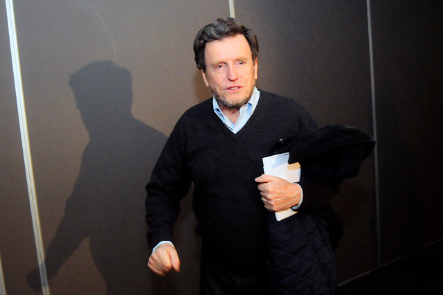 Carlos Larraín critica a Lavín y no descarta candidatura en Las Condes