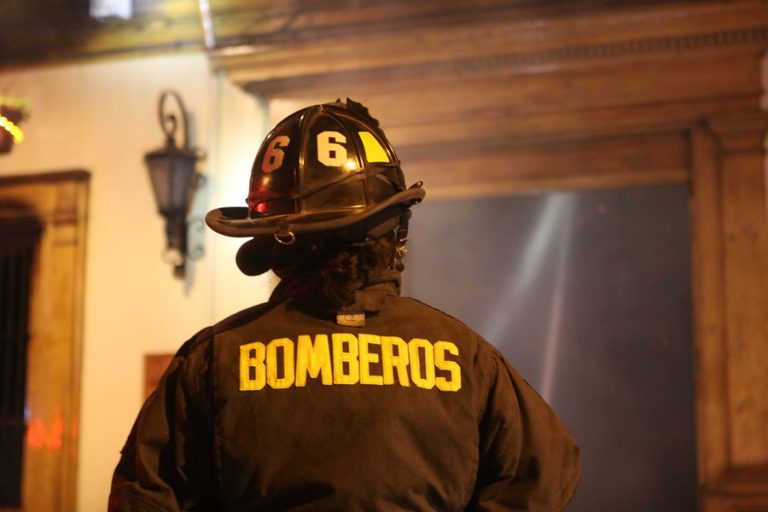 Niño de 8 años murió tras incendio en una mediagua: Quedó atrapado en el dormitorio