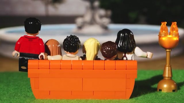 LEGO lanzará un set de figuritas inspiradas en el cafetería de Friends