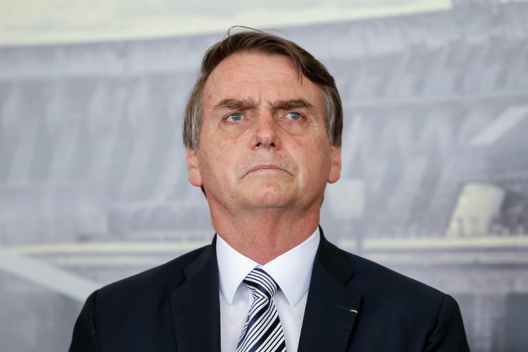Insólita propuesta de Bolsonaro: Llama a 