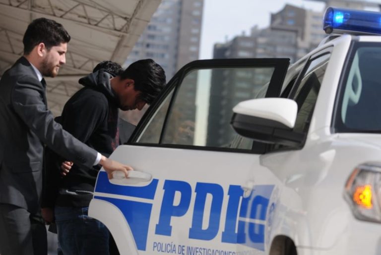 Niño de 2 años murió tras ser golpeado en Recoleta: Su mamá y padrastro fueron detenidos