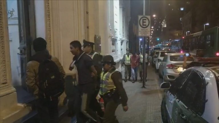 Detienen a dos integrantes de la 'banda los del semáforo'