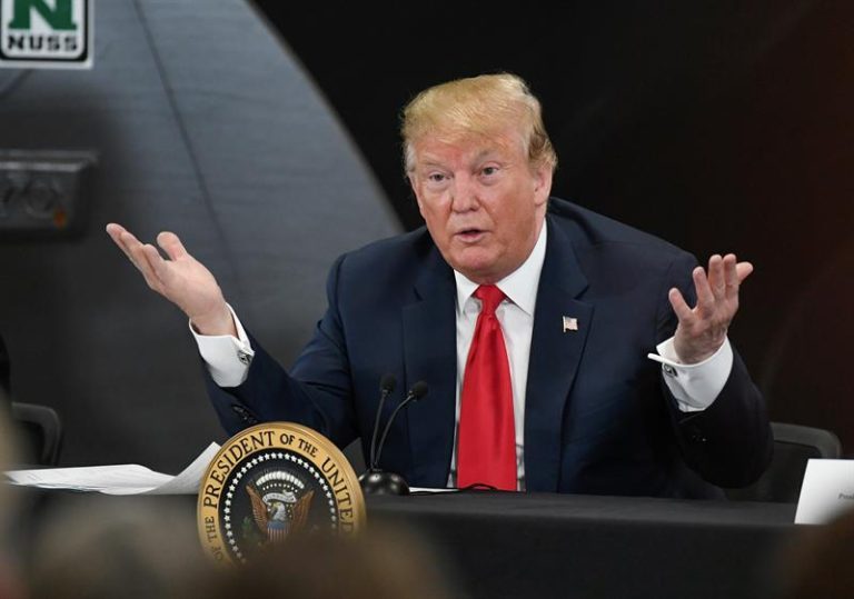 Trump busca ampliar por tiempo indefinido el límite legal de detención para niños migrantes