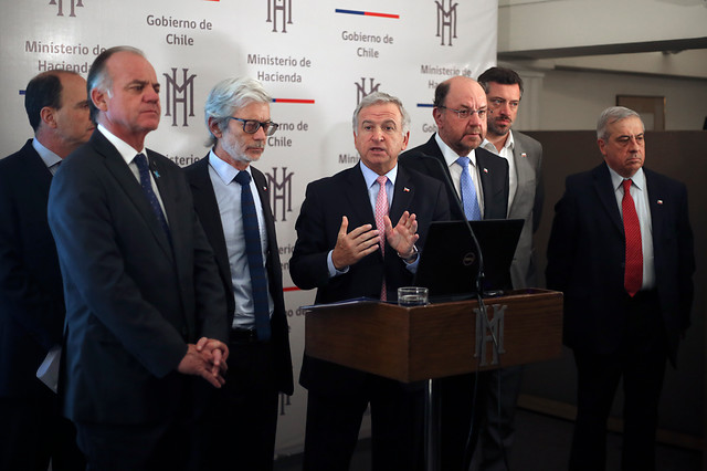 Para reactivar economía: Gobierno anuncia medidas por US$ 846 millones para el período 2019-2023