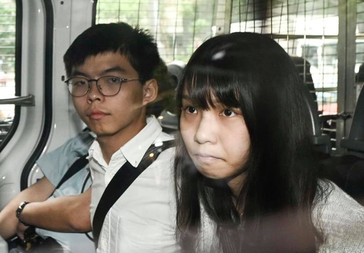 Policía de Hong Kong detuvo a líderes de movimientos prodemocracia horas antes de las manifestaciones