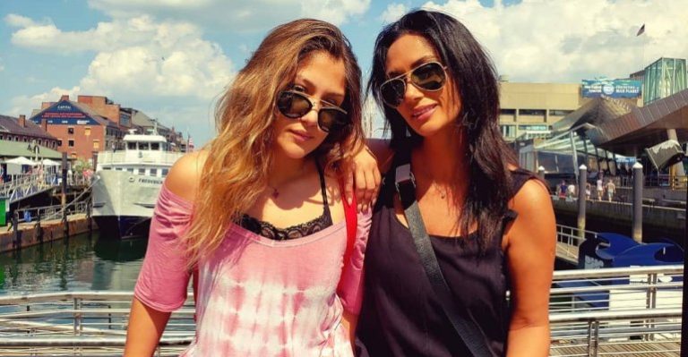 Pamela Díaz compartió la experiencia de ser madre a los 19 años