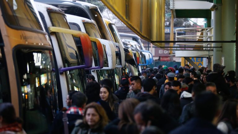 Sólo 200 fiscalizadores para la Región Metropolitana: Así funcionan las inspecciones a los buses de pasajeros
